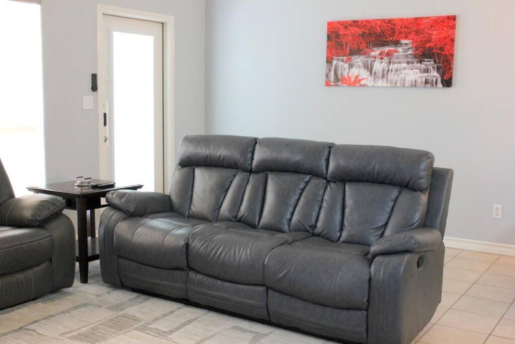 Spacious Home, Short Walk To Beach, Heated Pool! Corpus Christi Exterior foto